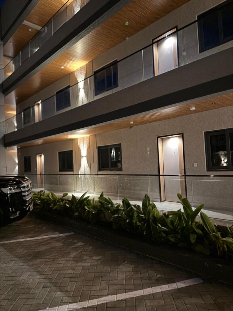 Nyarutarama Apartment